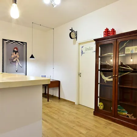 Interno 45 3*